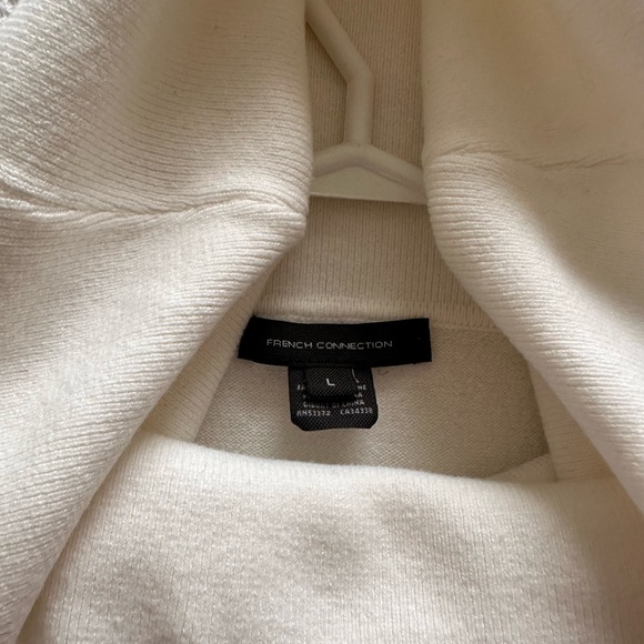 Beautiful French Connection Knit Sweater White Medium and Large Turtleneck - Picture 5 of 5